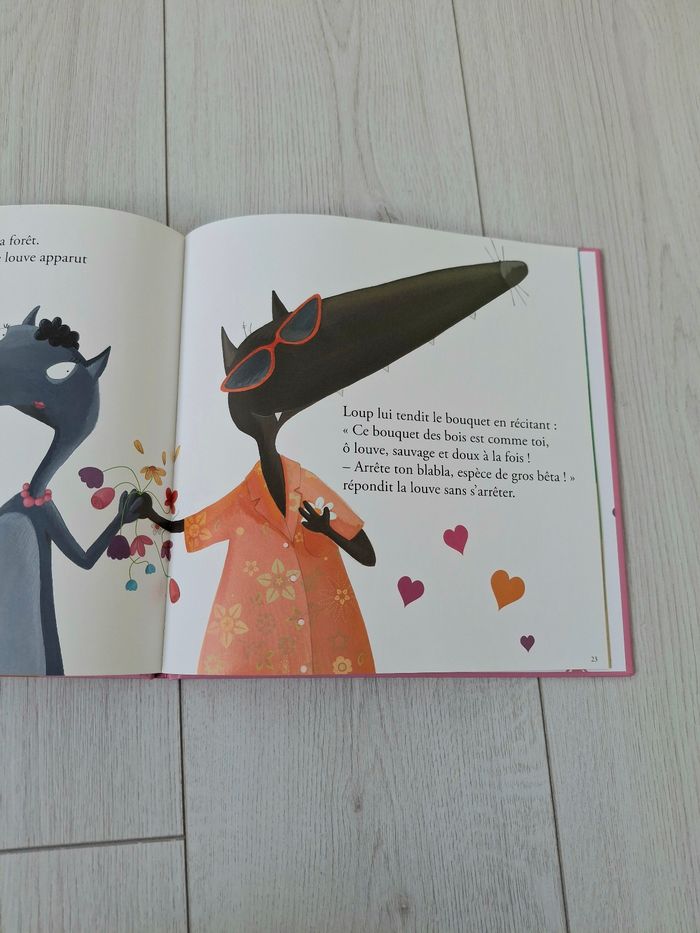 Livre "Le Loup qui cherchait une amoureuse" 💘 - photo numéro 4