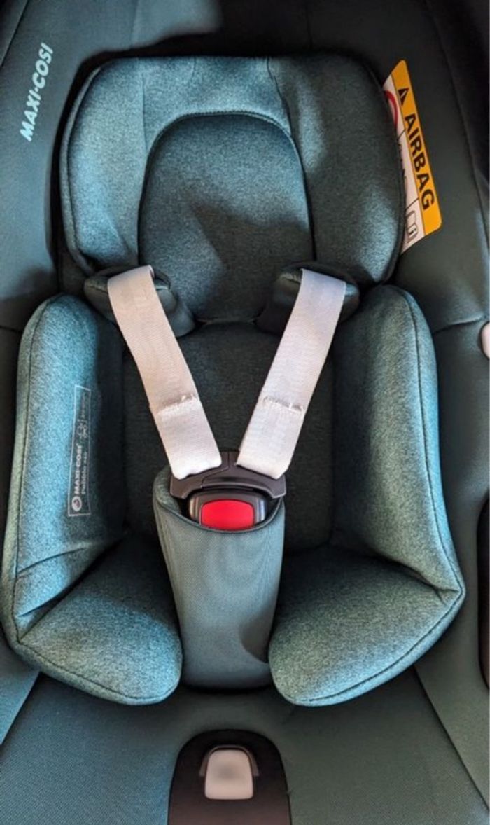 Cosy pebble 360 maxi cosi excellent état - photo numéro 3