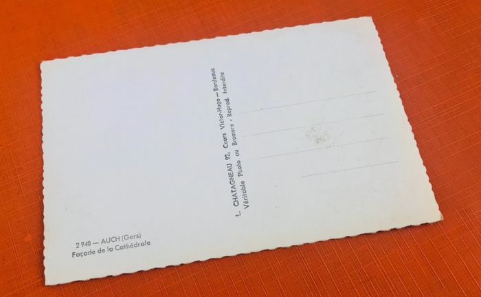 Carte postale ancienne Auch (Gers) Façade de la Cathédrale - photo numéro 2