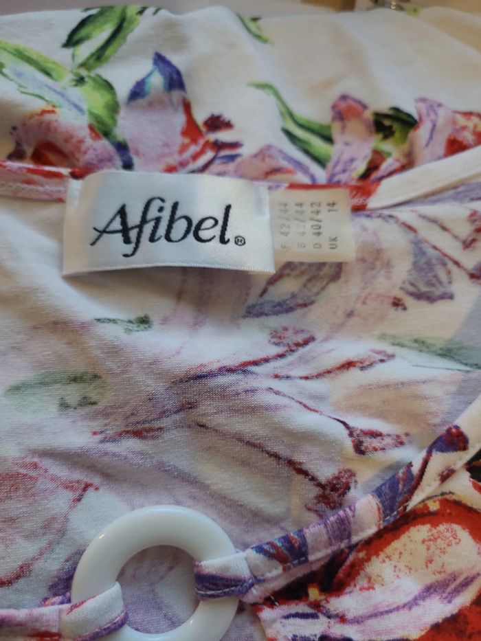 T shirt à fleurs - photo numéro 5
