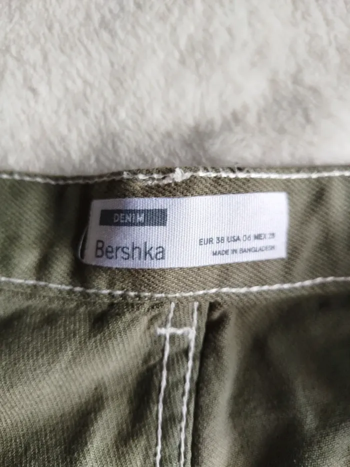Jean kaki Bershka Denim avec poches - photo numéro 5