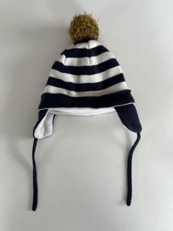 Bonnet rayé marine et blanc avec pompons 2-3A