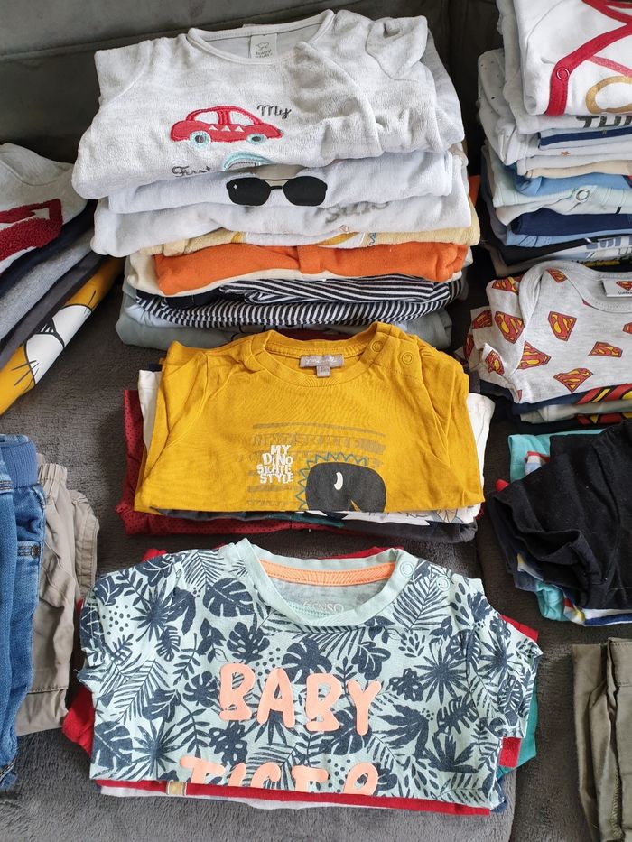 Lot vêtements bébé 6 mois - photo numéro 3