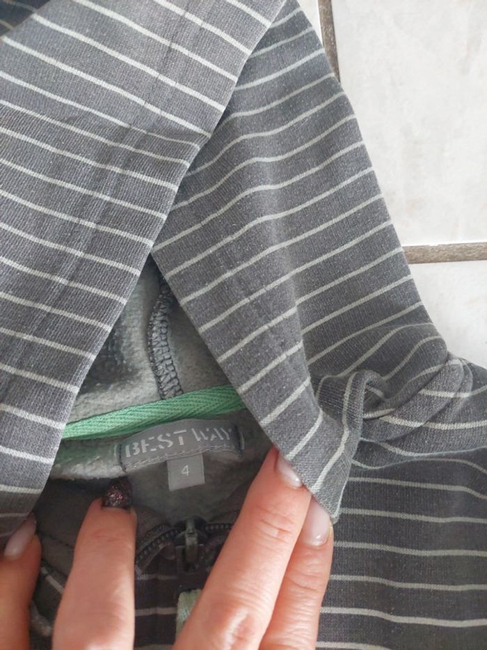 Sweat a capuche zippé garçon 4 ans - photo numéro 3