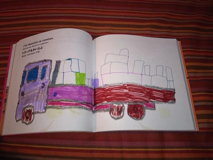 Gribouillage ( livre franco japonais) de Taro Gomi - photo numéro 3