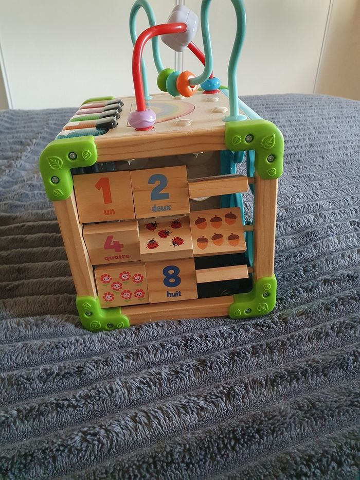 Vetch Cube activité éveil bébé