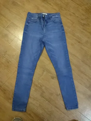 Jean bleu taille haute skinny