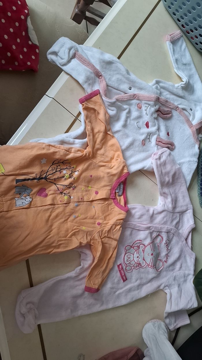 Pijamas 3mois - photo numéro 7