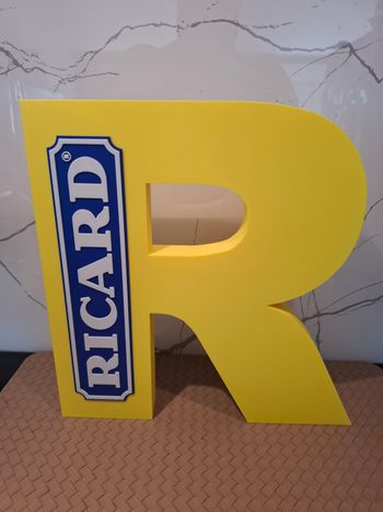 Logo R Ricard