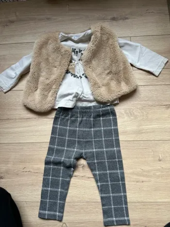 Ensemble pantalon à carreaux, gilet fourrure et haut manche longue Beige Marron Gris 12 mois Mayoral