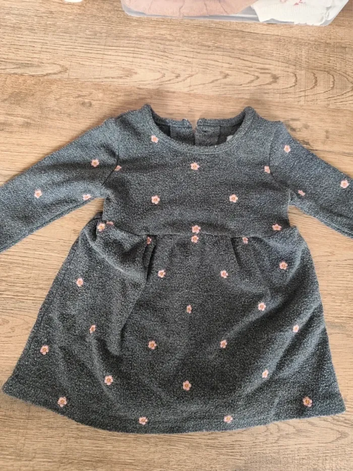Robe grise a fleurs rose bébé fille 3/6 mois