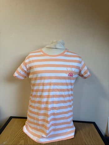 T-shirt fille taille 146