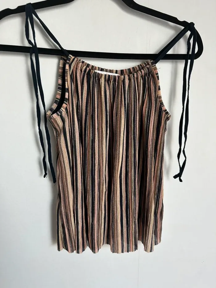 Jolie haut femme taille S camaïeu