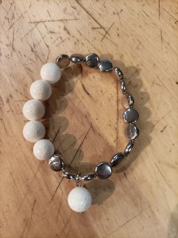 Joli bracelet fantaisie