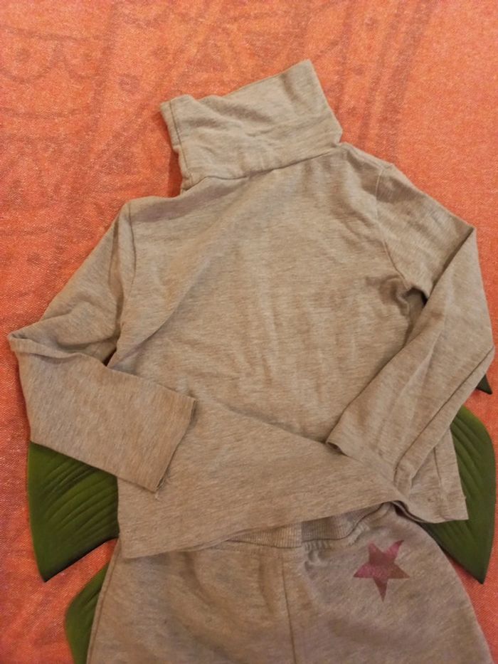 Ensemble ou pyjama comfortable col roulé 2 a 3 ans - photo numéro 3