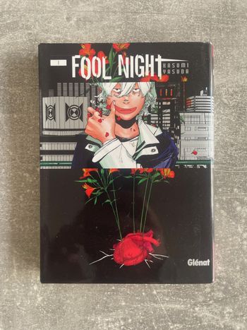 Manga fool night tome 1 en version française.
