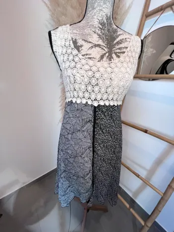 Robe d’été noir et blanche