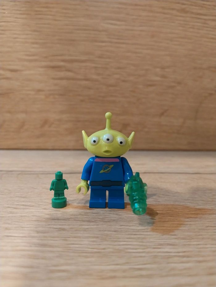 Figurine type lego Aliens Toy Story Disney