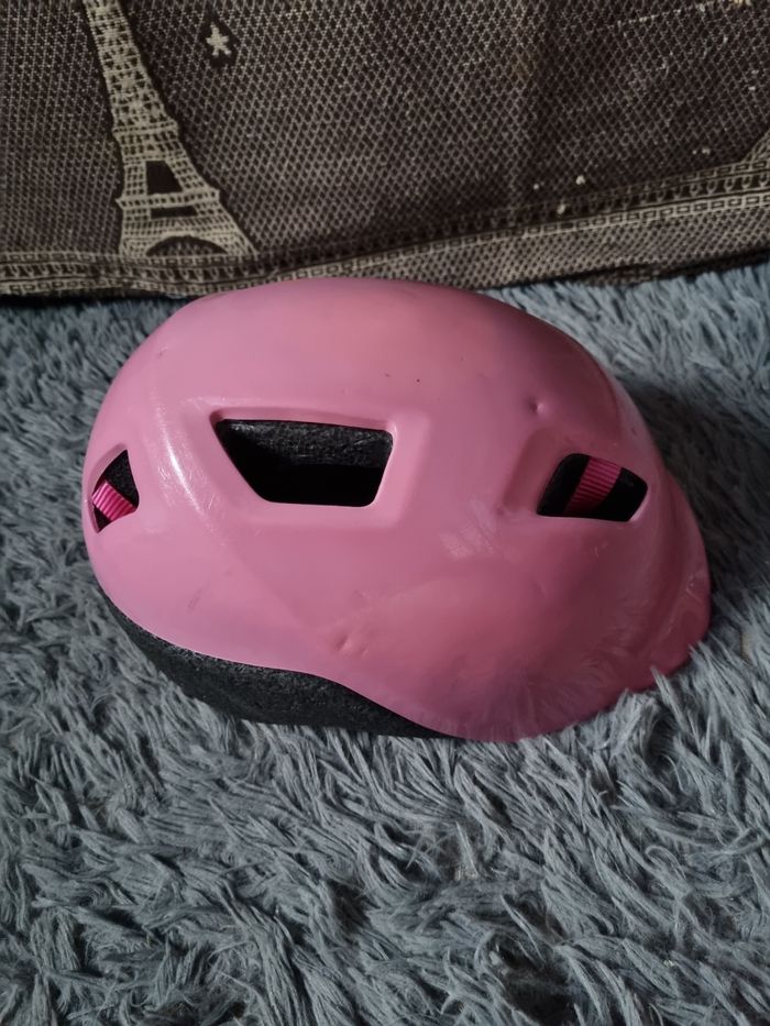 Casque de protection rose B'twin taille 53-56cm (vélo,skate,roller)