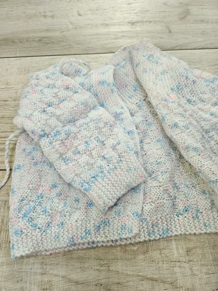 Brassière naissance / gilet laine bébé - photo numéro 3