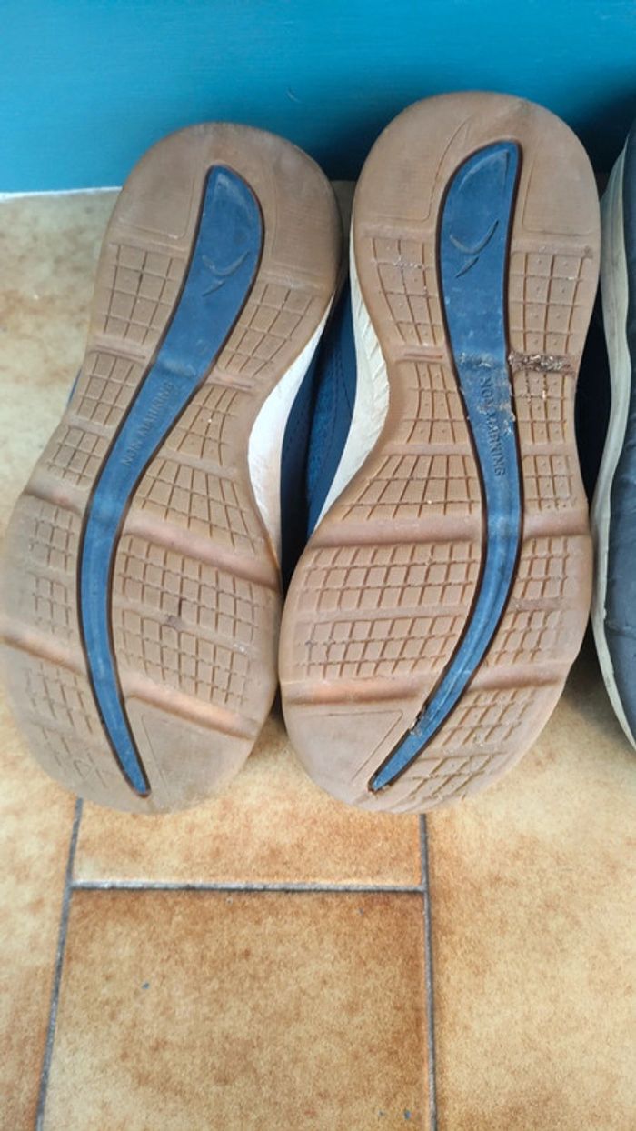 Lot de 2 paires de baskets Decathlon T27 - photo numéro 6