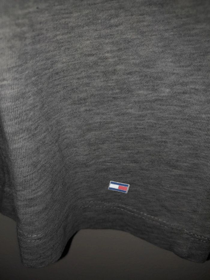 T-shirt tommy hilfiger xs 🚹 - photo numéro 2