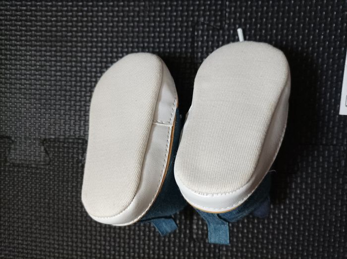 Chaussures bébé 3-6M - photo numéro 3