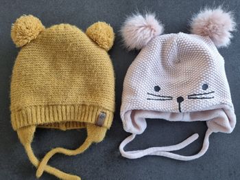 Lot 2 bonnets 3-9 mois
