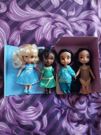Lot 4 poupées miniatures Animators Princesses Disney Mini-Animators Tiana Pocahontas Jasmine Cendrillon
