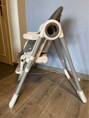 Chaise haute bébé