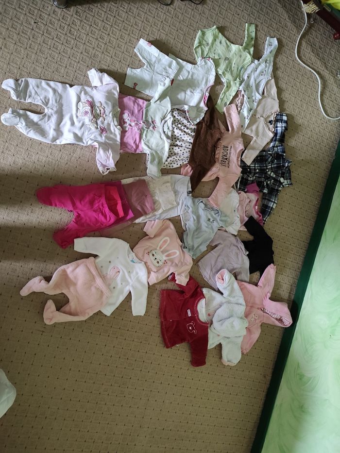 Vend Lot de vêtements fille 3 mois