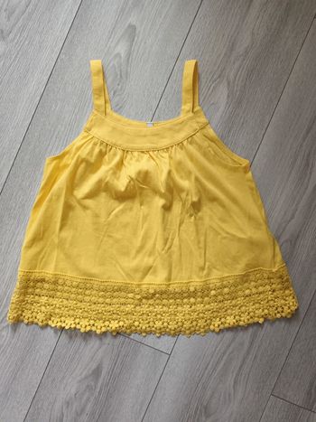 Haut blouse style dentelle