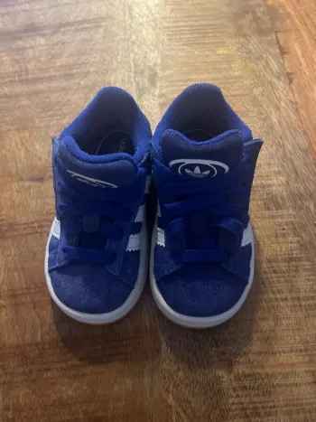 Adidas Campus T22