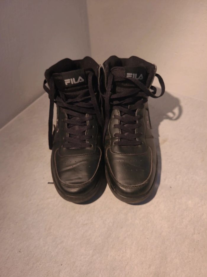 Basket homme montante Fila - photo numéro 2