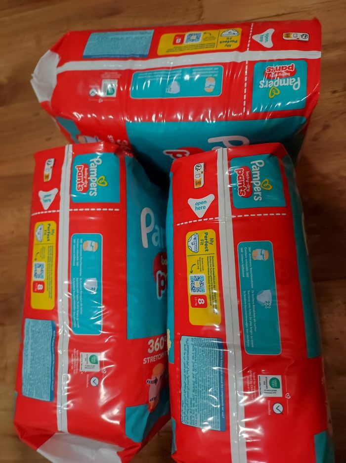 Lot de 3 paquets de couches Pampers taille 8 neufs scellés - photo numéro 3