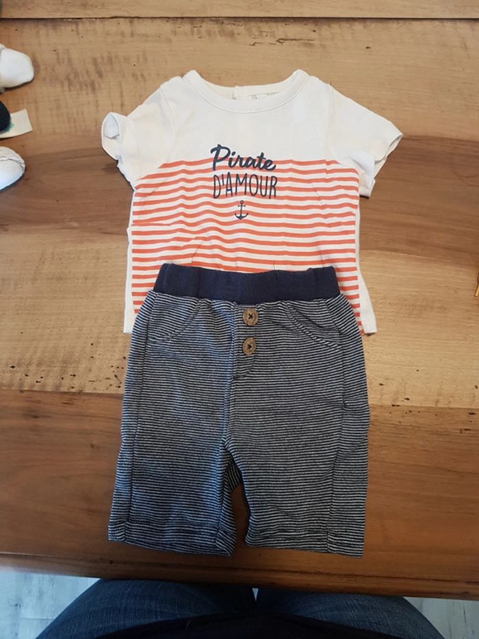 Ensemble t-shirt et short