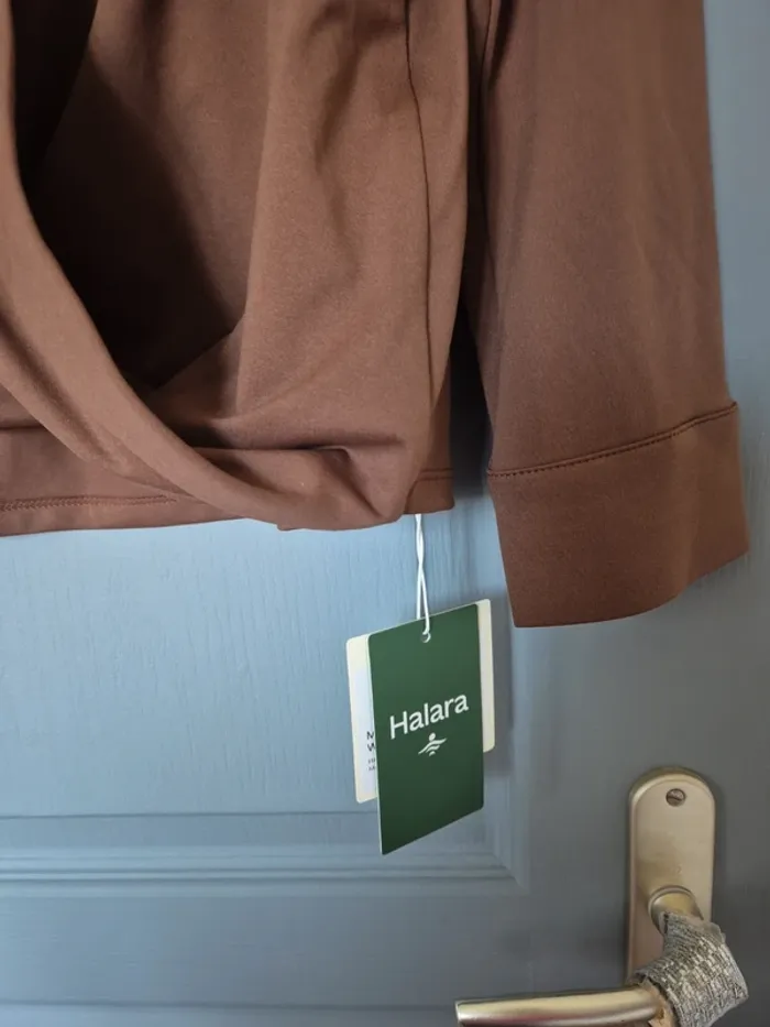 chemise coupe croisée Halara taille S neuve - photo numéro 4
