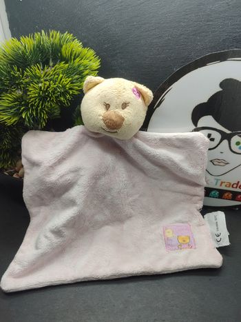 Doudou plat chat ours rose amtoys chouchou poussin fleur ours marron beige 