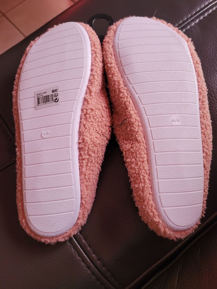 Chaussons femme - photo numéro 3