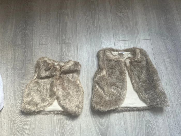 2 boléros fausse fourrure 3 et 9 mois bébé fille