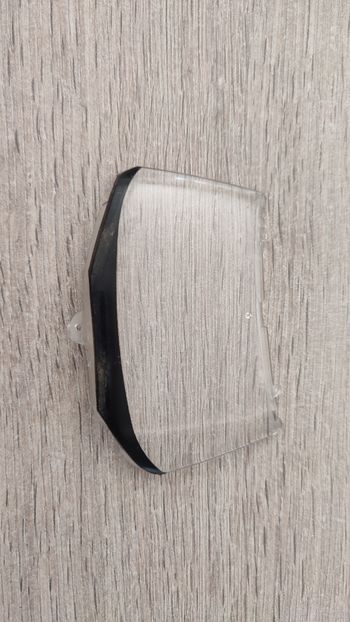 Pare-brise avant pièce détachée miniature Bburago Burago Chevrolet Corvette C5 1997 coupé 1/18 1/18e