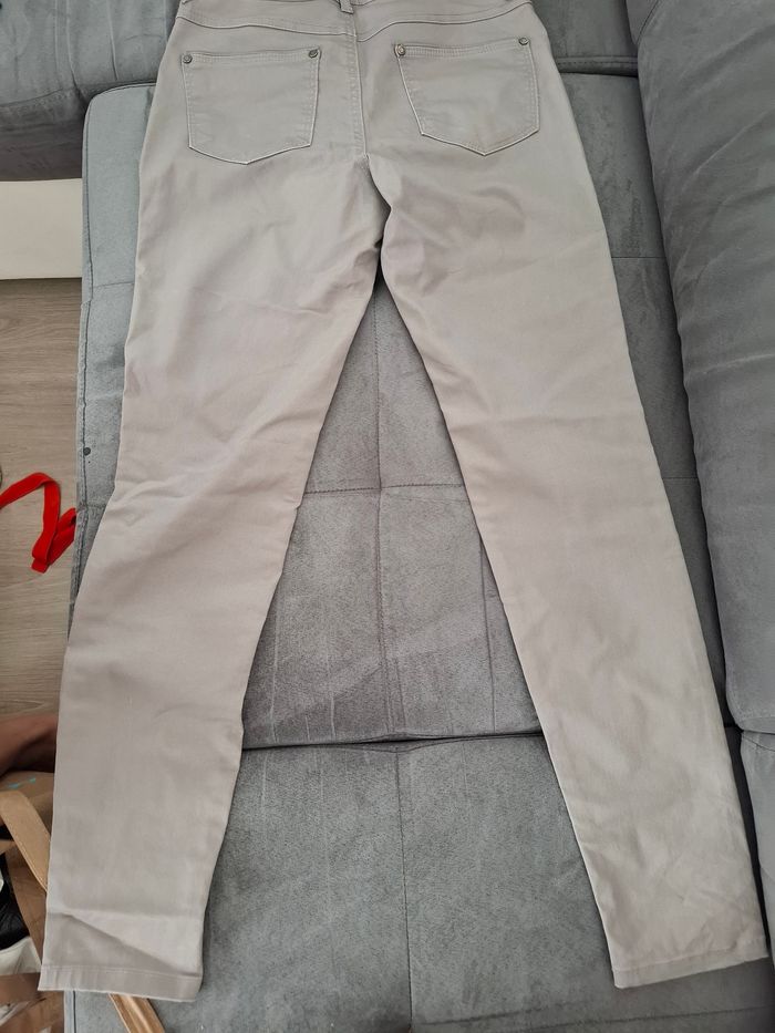 Pantalon enduit gris