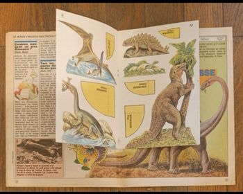 Ancien journal de mickey avec cadeau dinosaure N°1713 de 1985 vintage