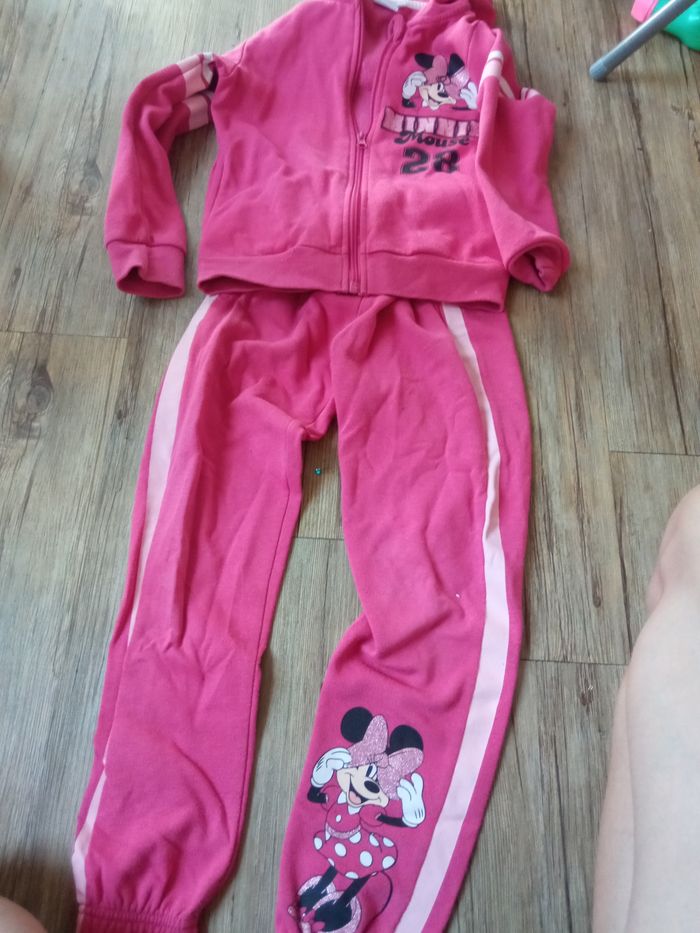 Jogging Minnie 8 ans