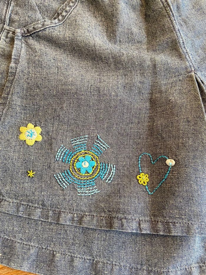 Ensemble jupe-short, teeshirt et gilet Catimini taille 4 ans - photo numéro 13