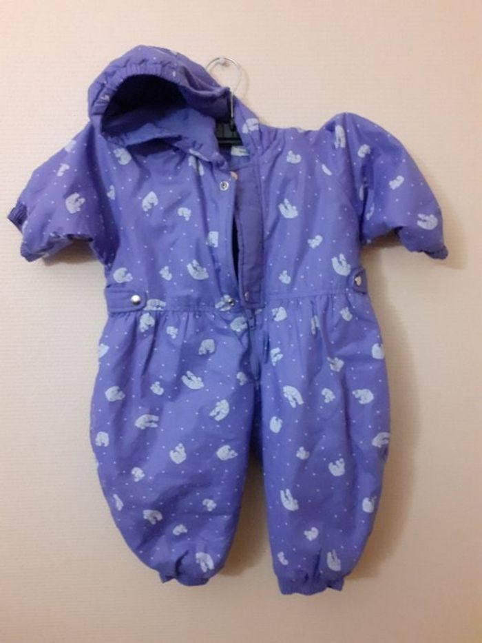 Combinaison à capuche taille 12 mois