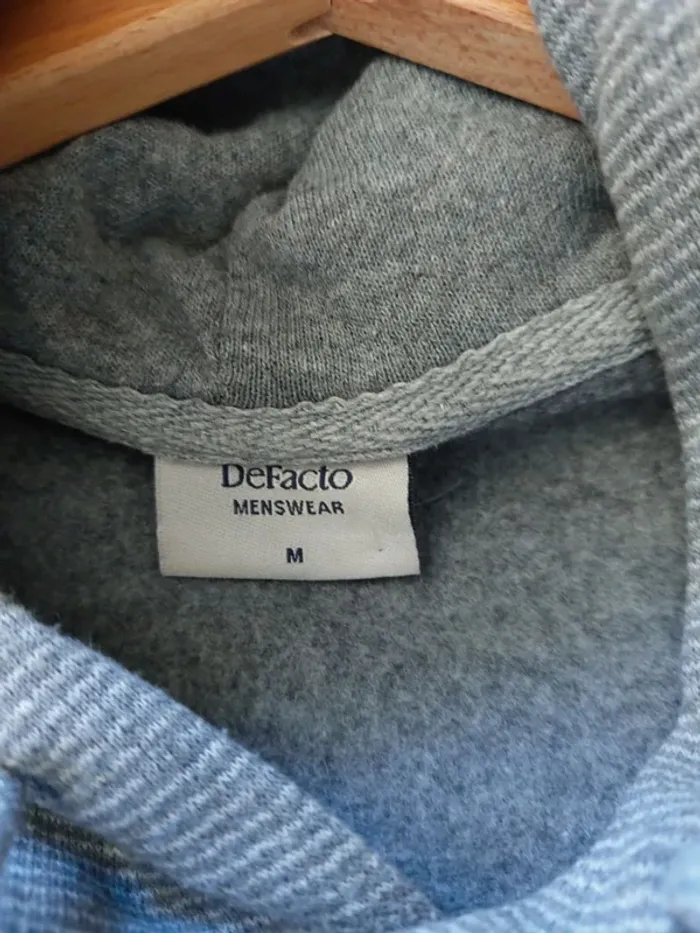 Sweat à capuche gris taille M - photo numéro 4