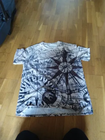Tee shirt