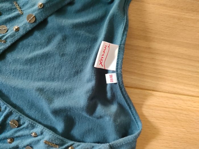 T-shirt sans manches avec volants - photo numéro 3