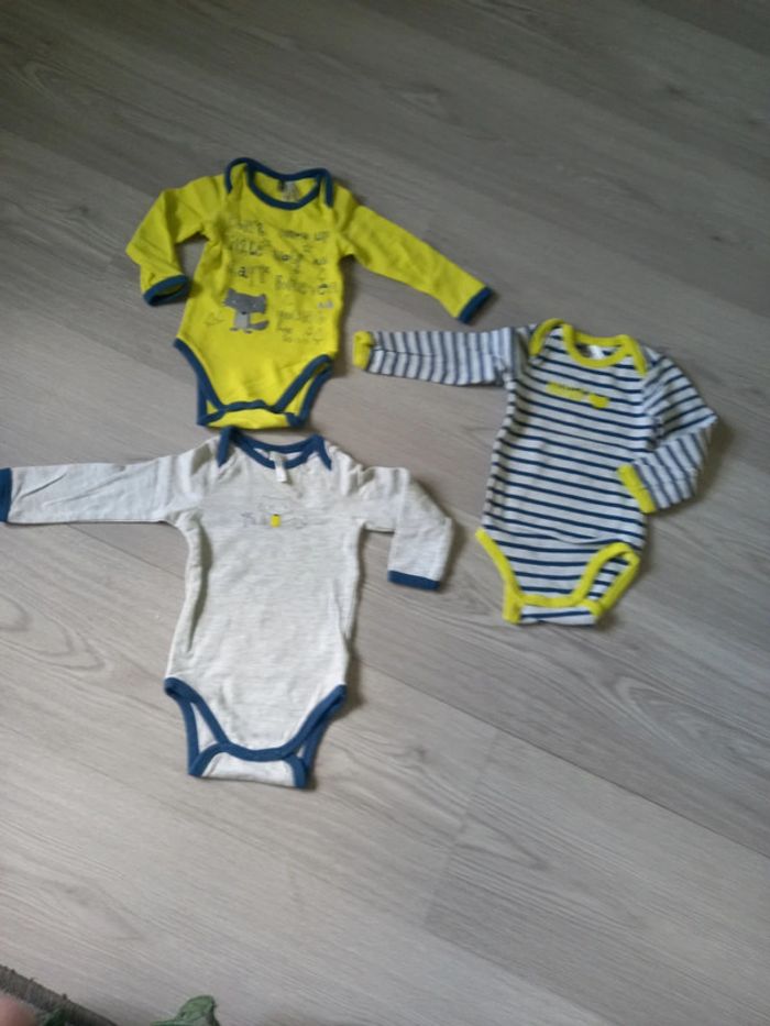 Lot de 3 bodies longues manches 6 mois